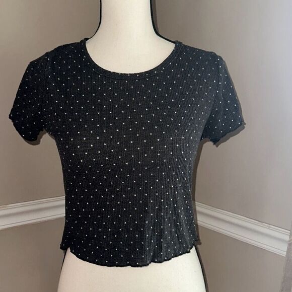 Olivia Rae Crop Top - Picture 1 of 4